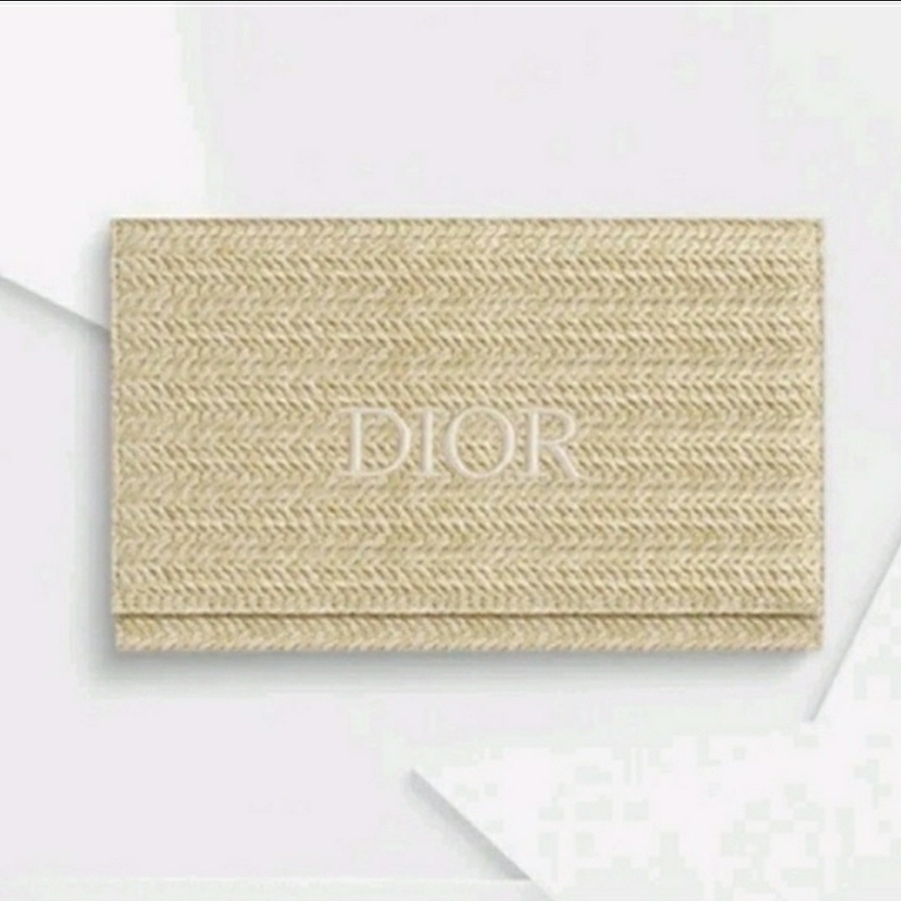 Dior Beauty Beige Straw Crossbody Bag with Pearl Strap NIB! - Picture 3 of 6